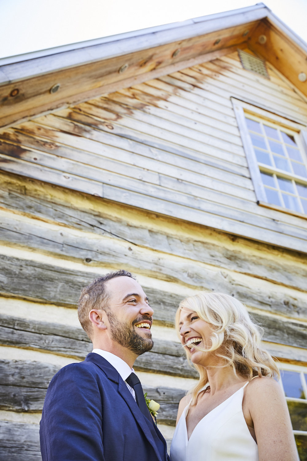 An inside look at Home Network star Sarah Keenleyside and singer/songwriter Justin Rutledge's wedding