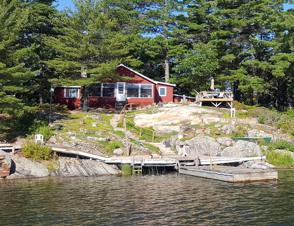 Family Estate in Ontario’s Bay of Islands