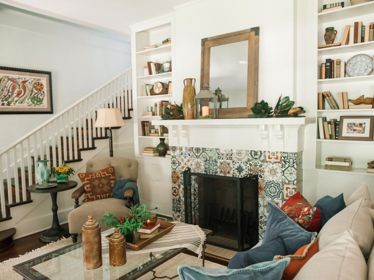 Cohesive natural elements give this living room a down-to-earth charm.