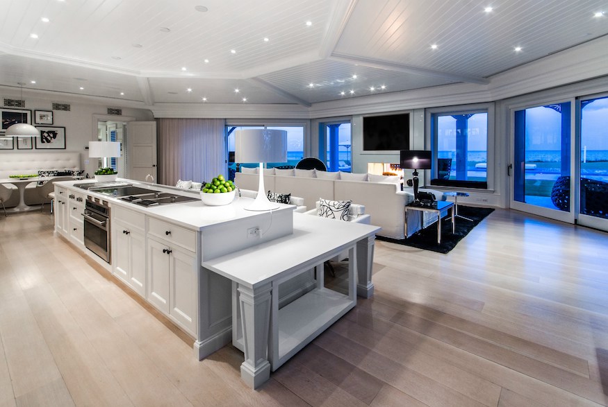 Kitchen island in Celine Dion's former Florida mansion