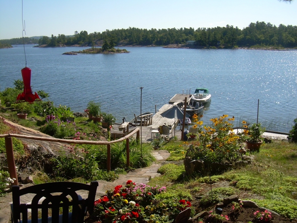 Family Estate in Ontario’s Bay of Islands