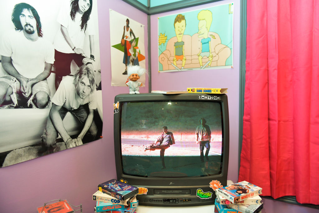 '90s bedroom