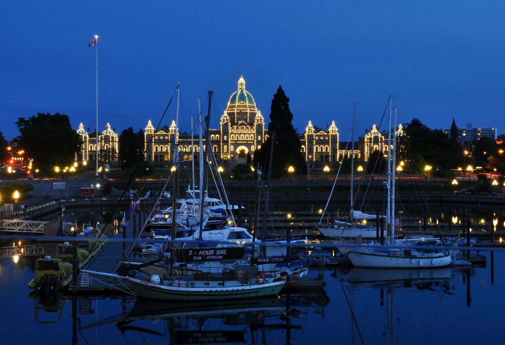 Victoria inner harbour at night