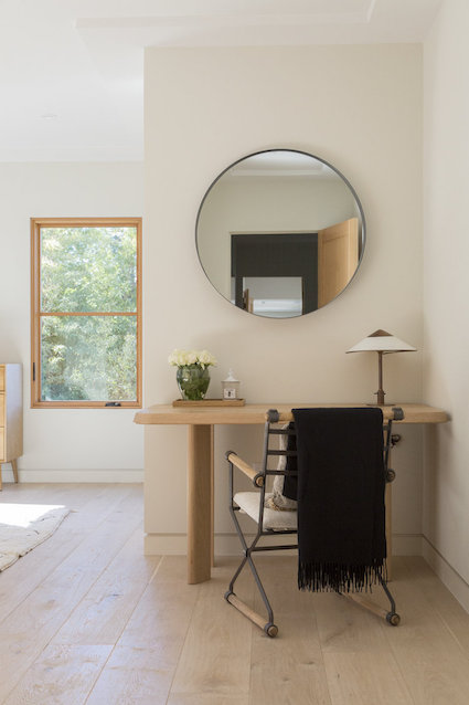 Bedroom nook in Hamm's Los Feliz home