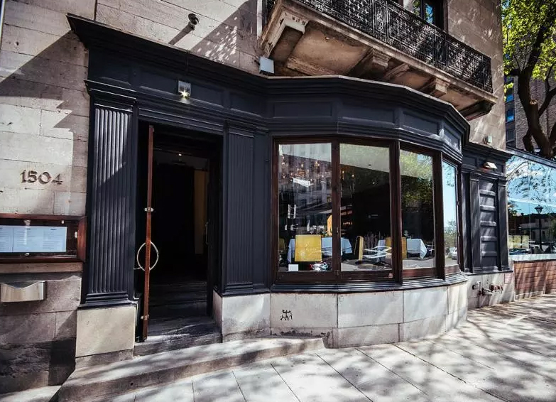 Unassuming restaurant entryway