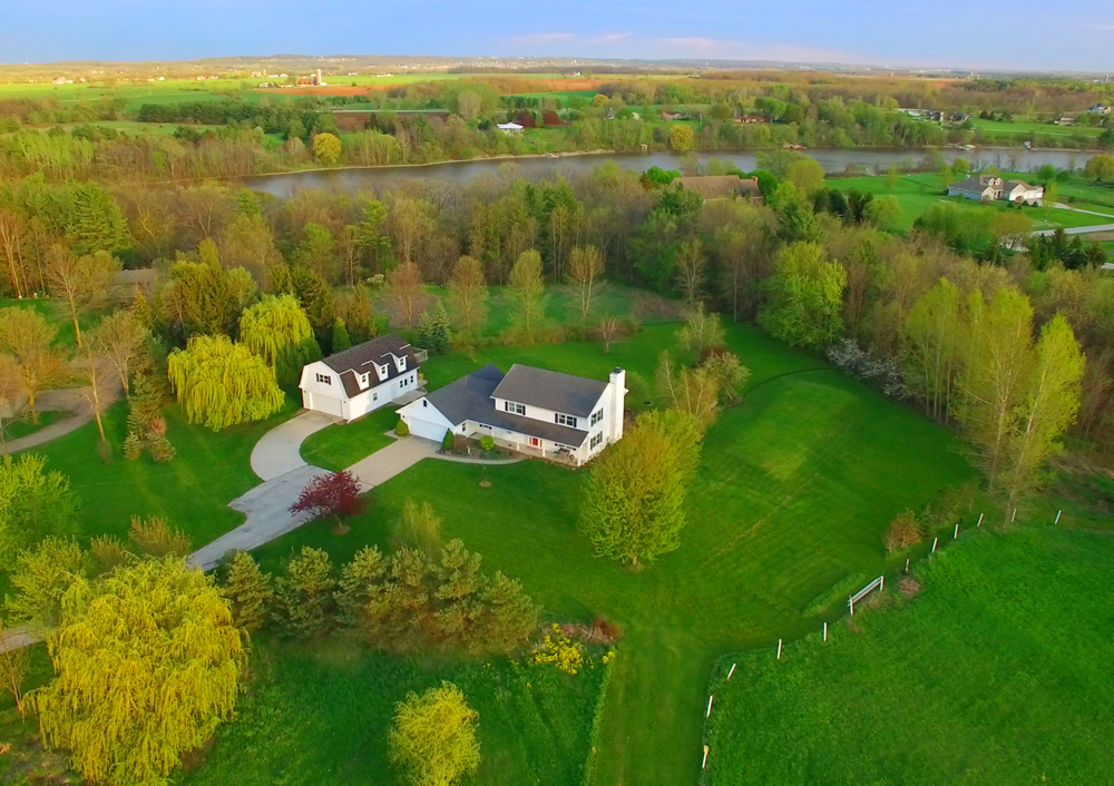 House and grounds in the country