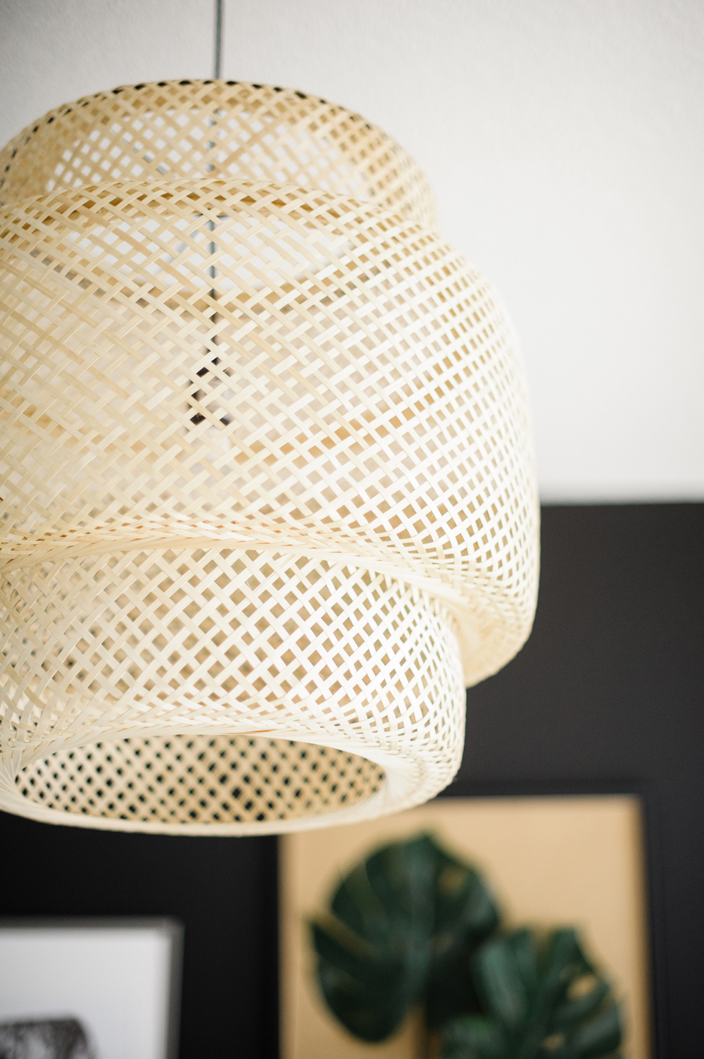 Woven bamboo pendant light