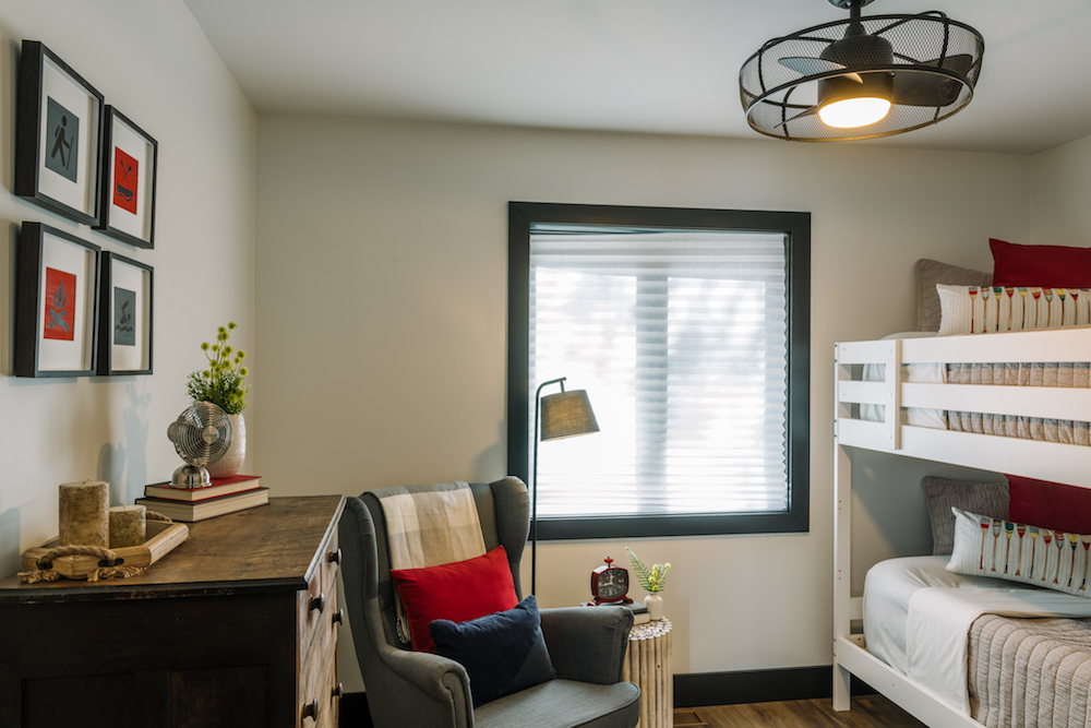 Cottage room with bunk beds