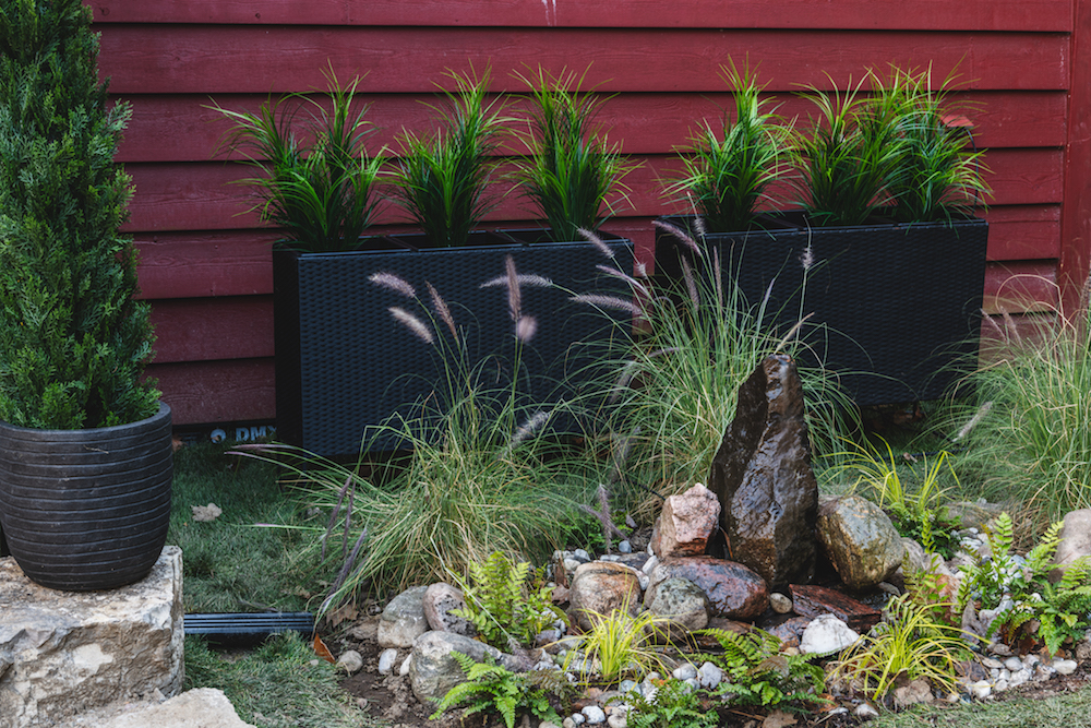 Outdoor water feature