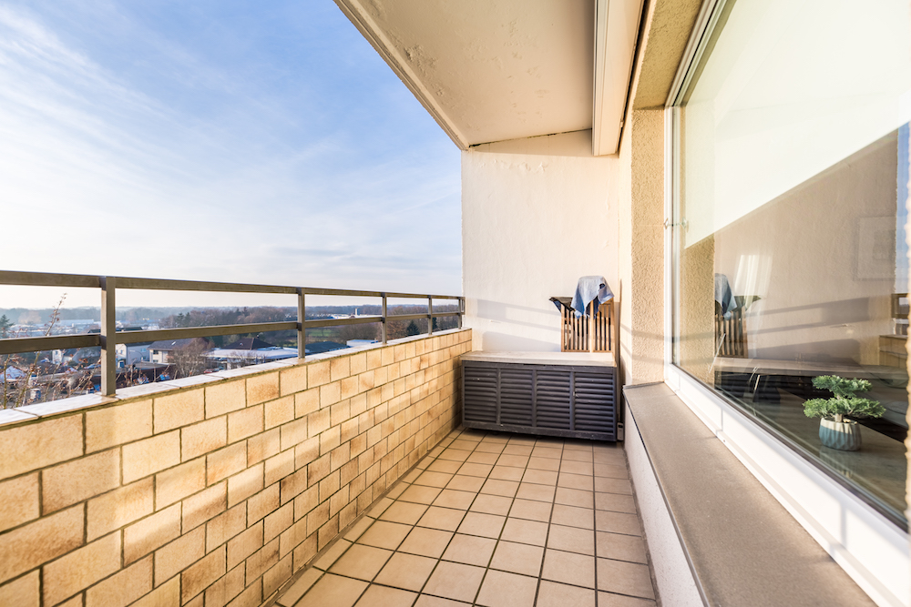 balcony with storage bench