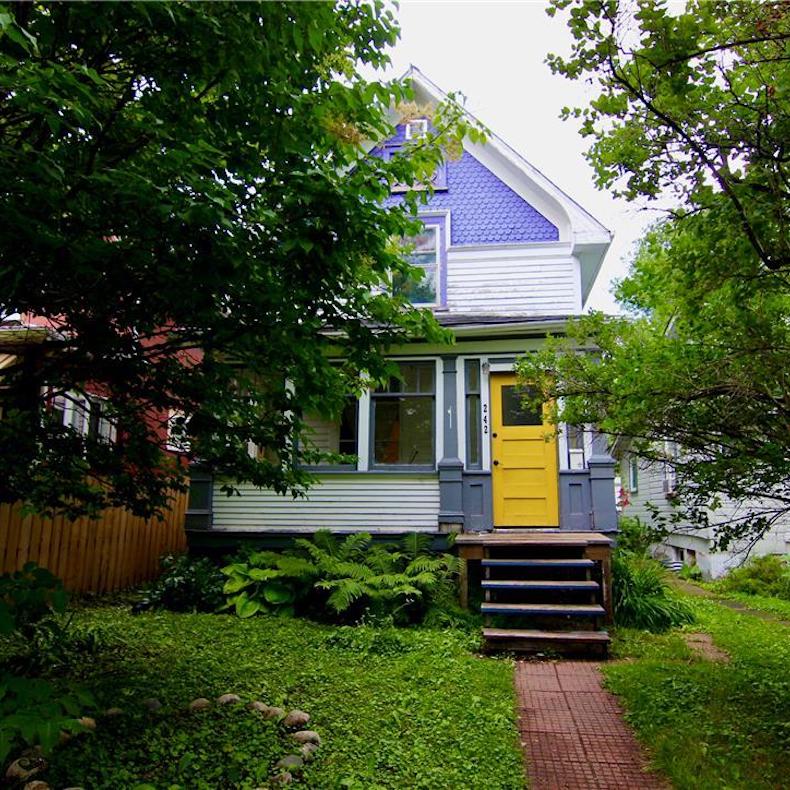 10 Cheap Old Houses You Can Actually Buy in Canada in 2023