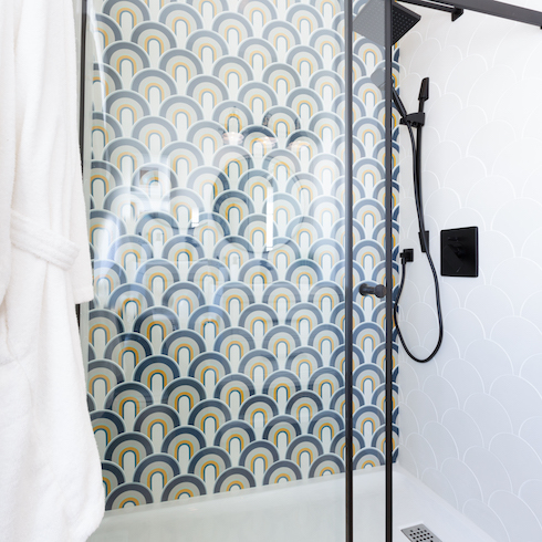 Walk-in shower with funky tiles