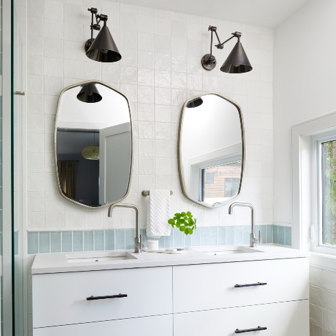 Double vanity bathroom