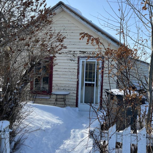 home in coronation, alberta