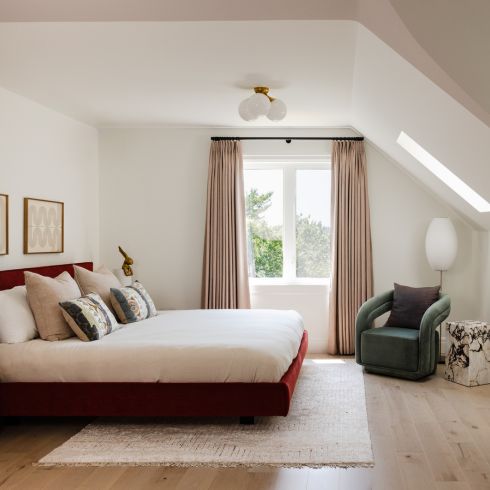 Modern bedroom with fall colours