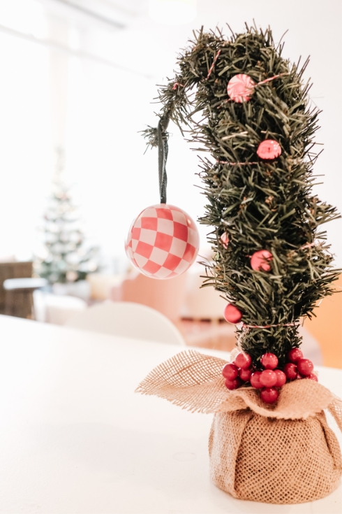How to make a grinch Christmas tree