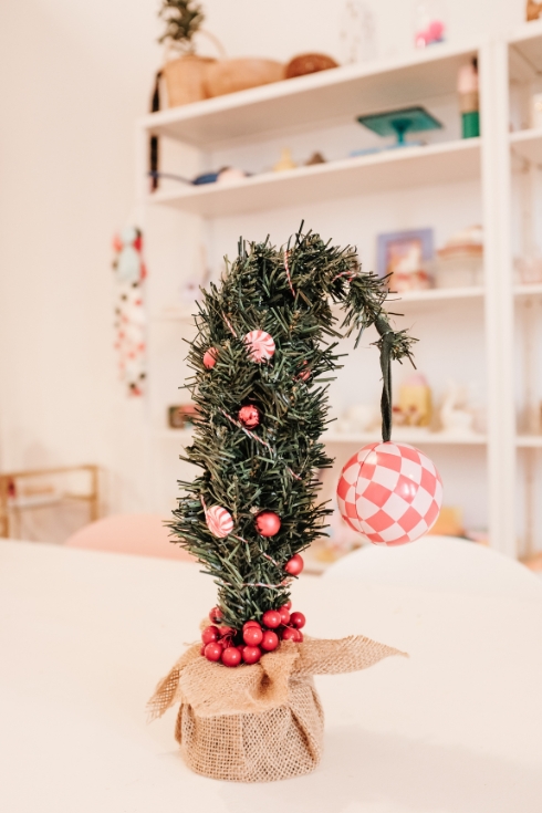 How to make a grinch Christmas tree