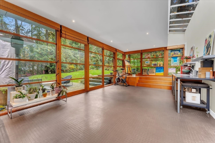 Indoor garage