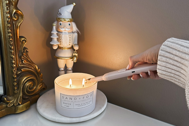 Minimalist holiday Christmas decor for the bedroom