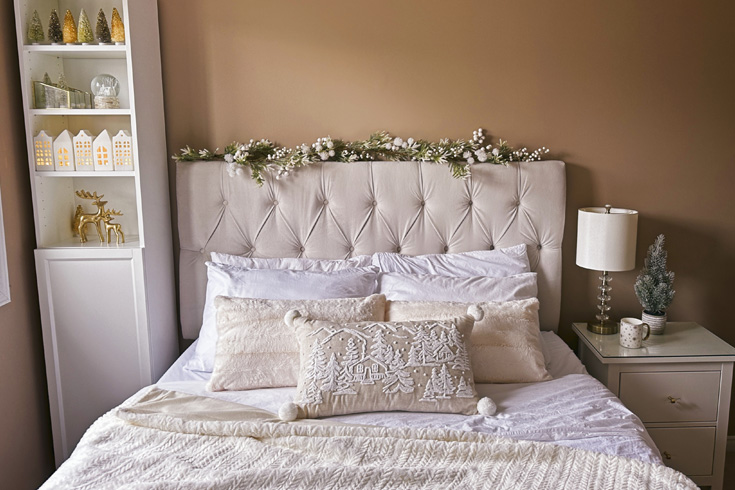 Minimalist holiday Christmas decor for the bedroom