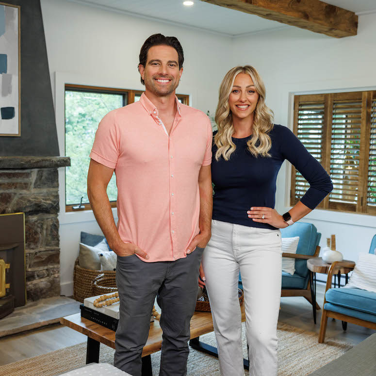 Scott McGillivray and Debra Salmoni on Scott's Vacation House Rules