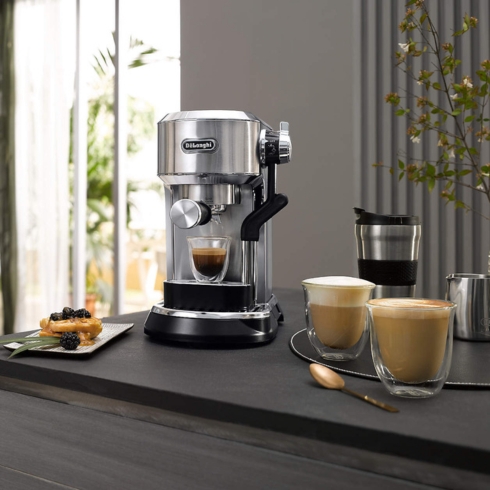 A DeLonghi Dedica Maestro Plus espresso machine