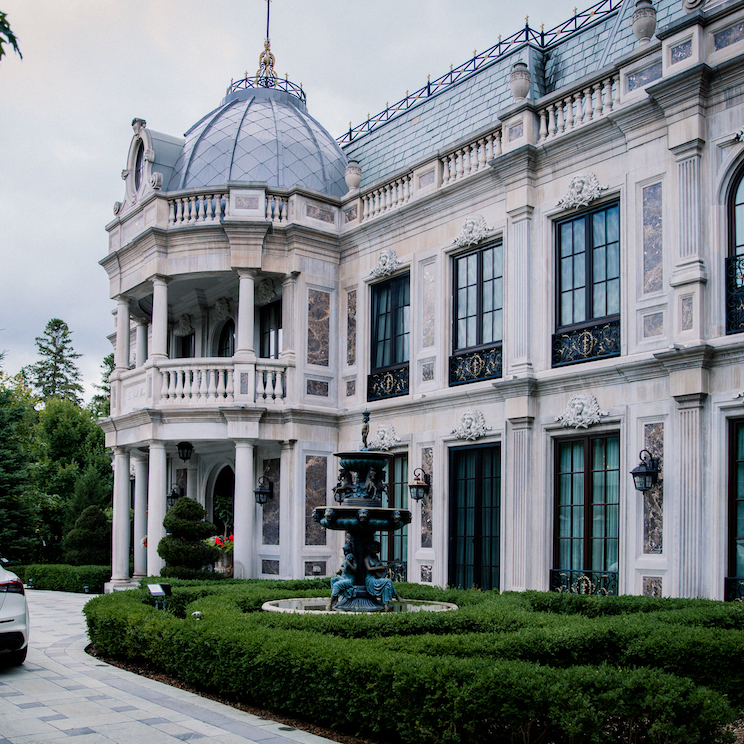 A high-end property for sale in Toronto