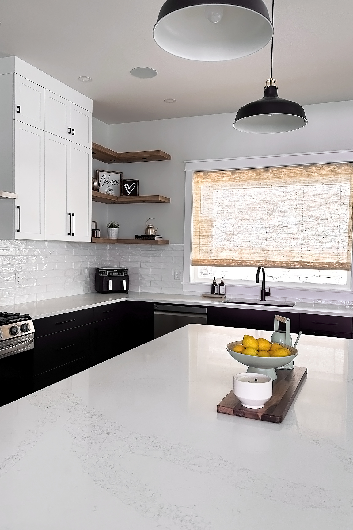 A clean uncluttered kitchen