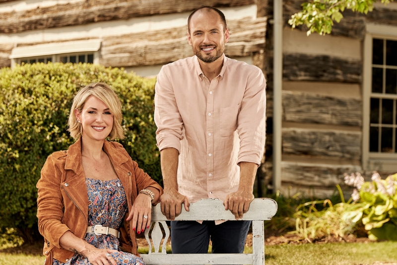 Carolyn and Billy of Farmhouse Facelift