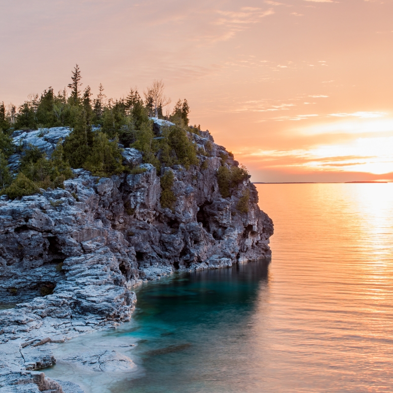 Scenic view of sea against sky during sunset, Bruce Peninsula National Park.