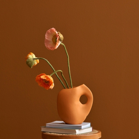 Aura vase by Canadian brand Casson