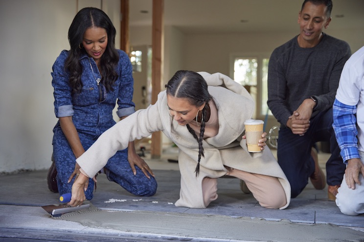 Lizzy Mathis and Jessica Alba in Honest Renovations