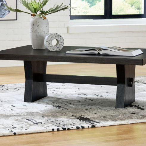 Black galliden coffee table