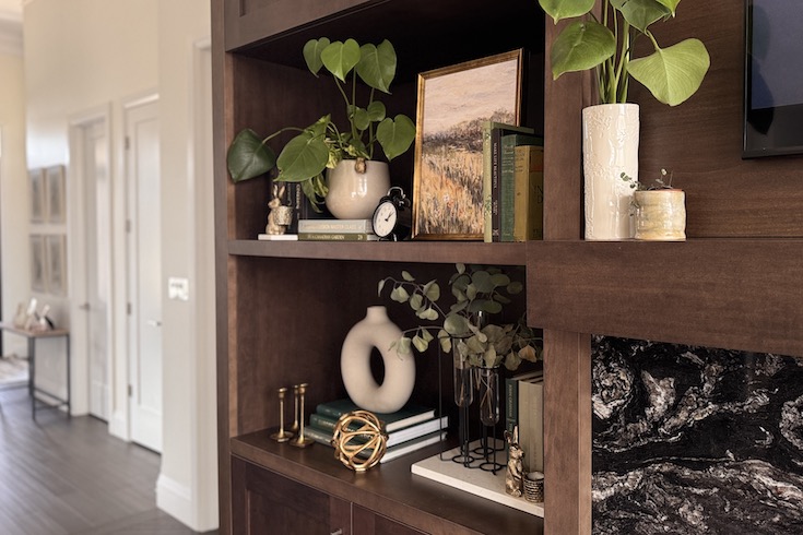 Final look of the transformed built-in shelves for spring.
