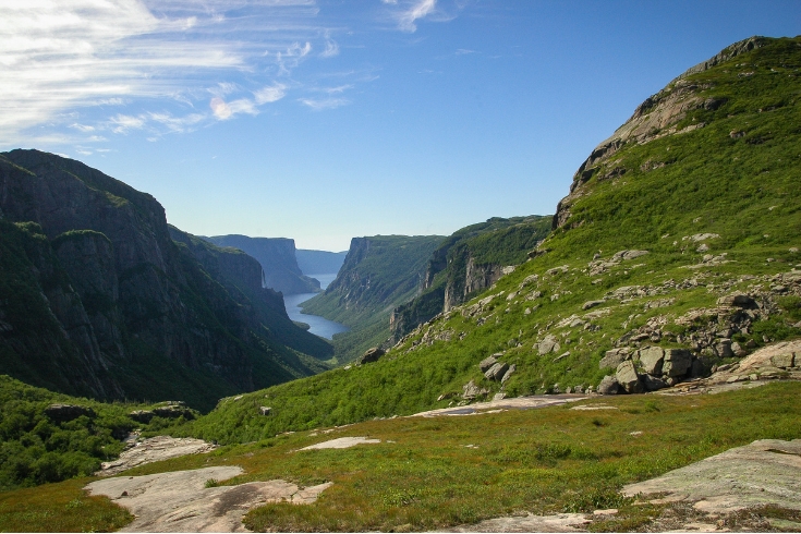 Beautiful view of the cliffs of Western Brook Pond as seen from the Long Range Traverse hiking trail, Gros Morne National Park, Newfoundland & Labrador.